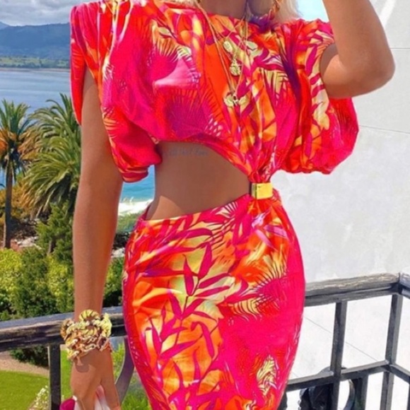 🌺Tropical Midi Dress🌺 - Picture 3 of 5